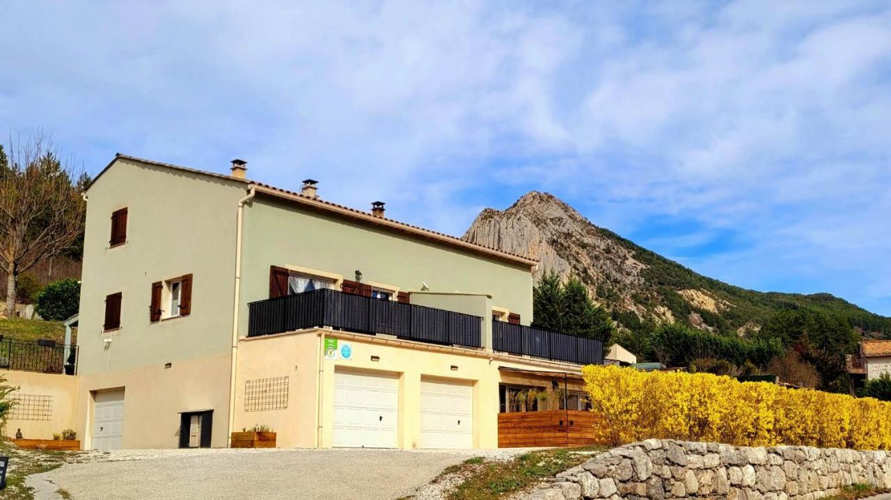 Entre Ciel Et Verdon Castellane Exterior photo